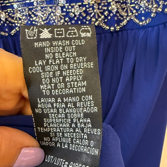 R&M Richards Embellished Waist Gathered Halter Dress Women’s Size 8 Petite - Picture 12 of 17